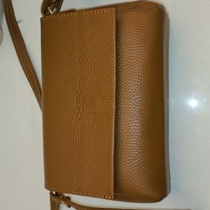 Italian LEATHER CROSSBODY CHEVAL FIRENZE ITALY
